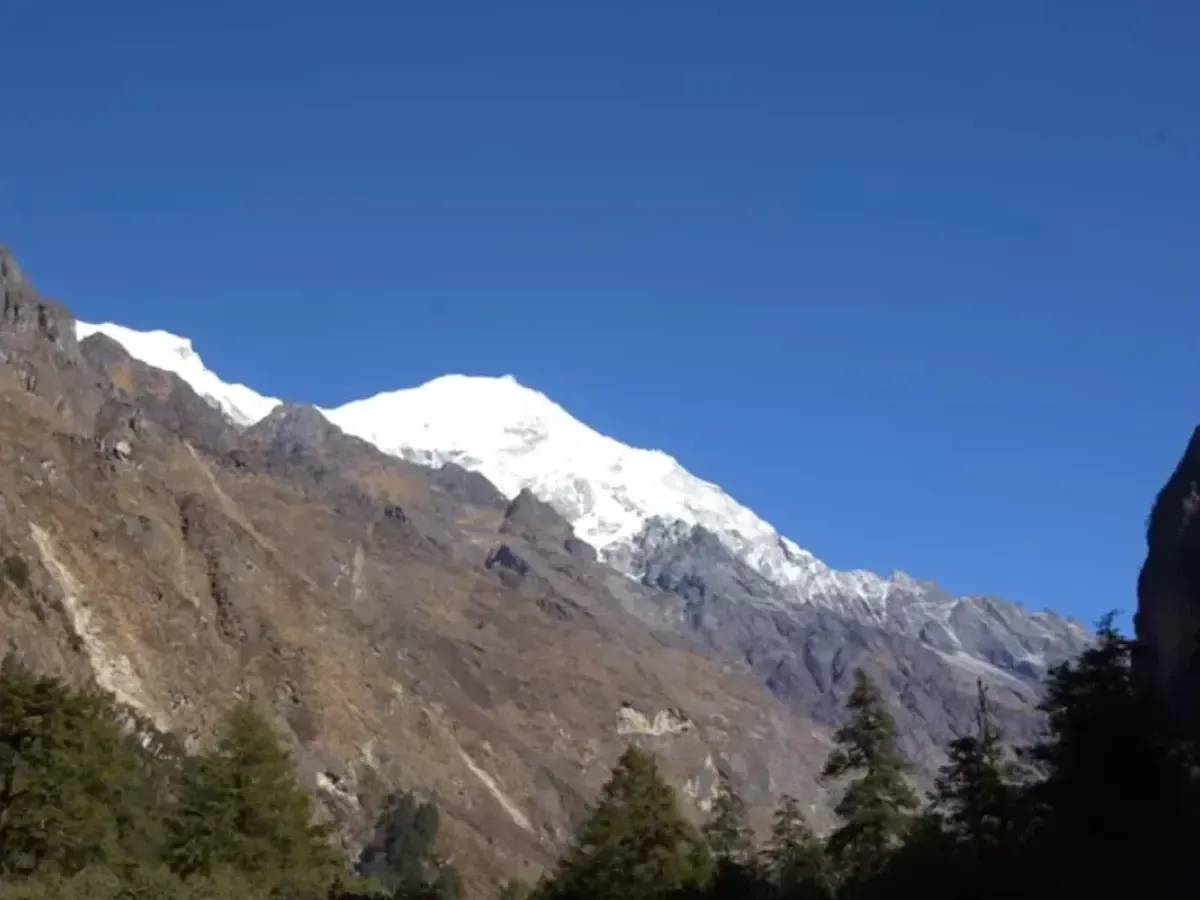 Langtang Valley Trek image 2