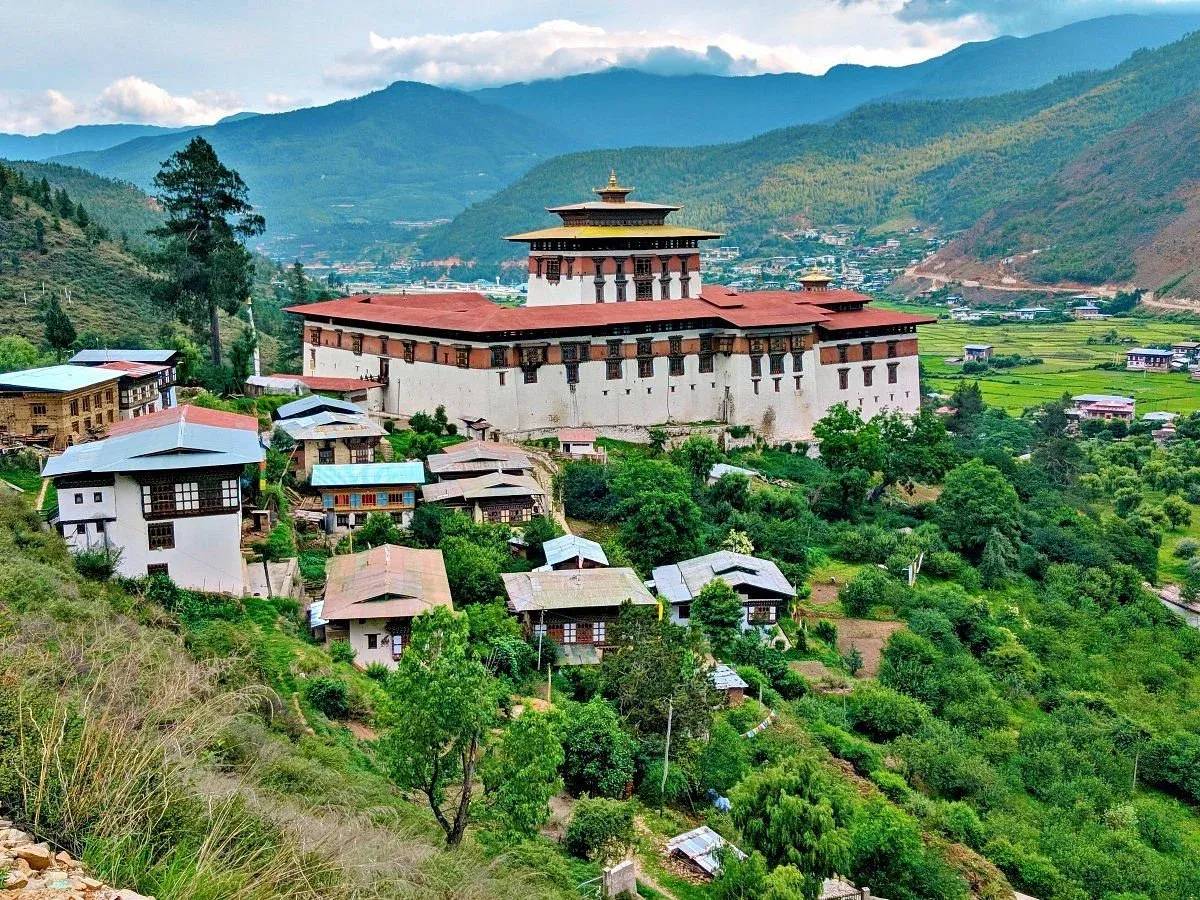 Pari Ringpung Dzong