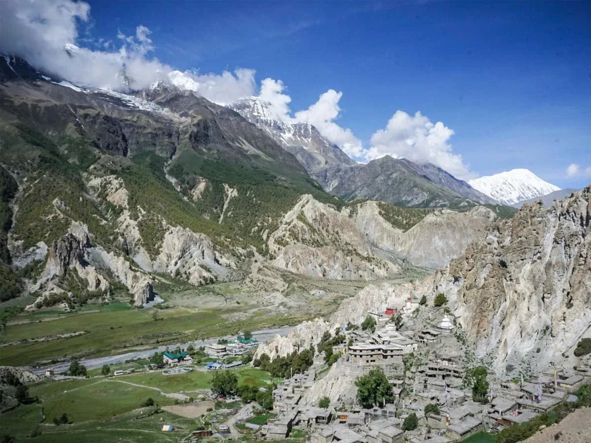 10 days Annapurna Circuit Trek