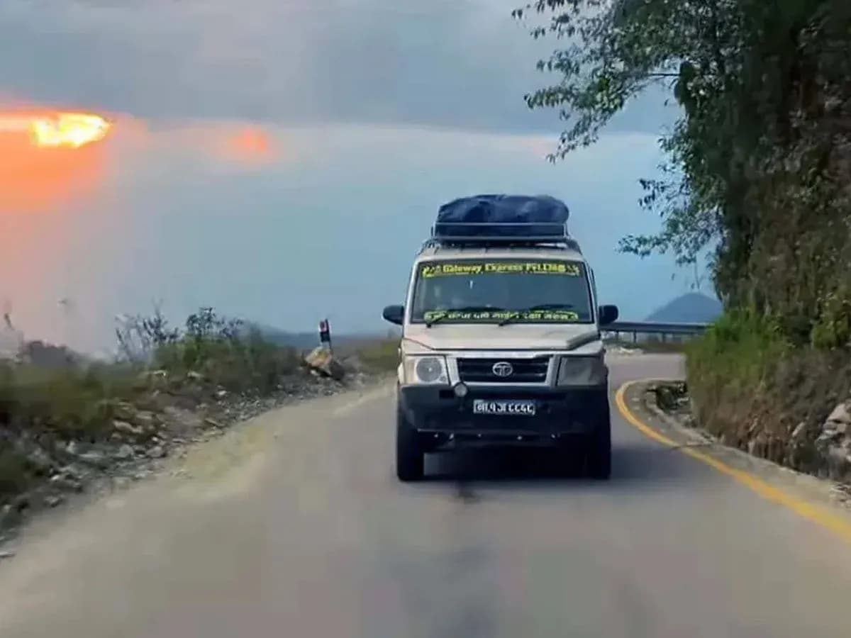 Everest Base Camp trek by Jeep
