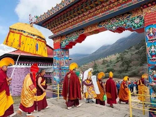 Mani Rimdu Festival Trek image