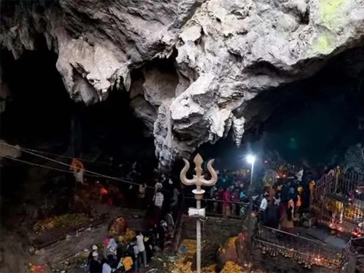Halesi Maratika Cave Tour
