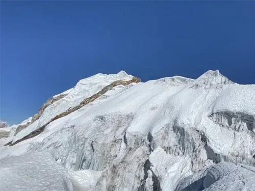 Lobuche East Peak Climbing