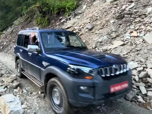 Manang Jeep Tour with Tilicho Lake Hike image