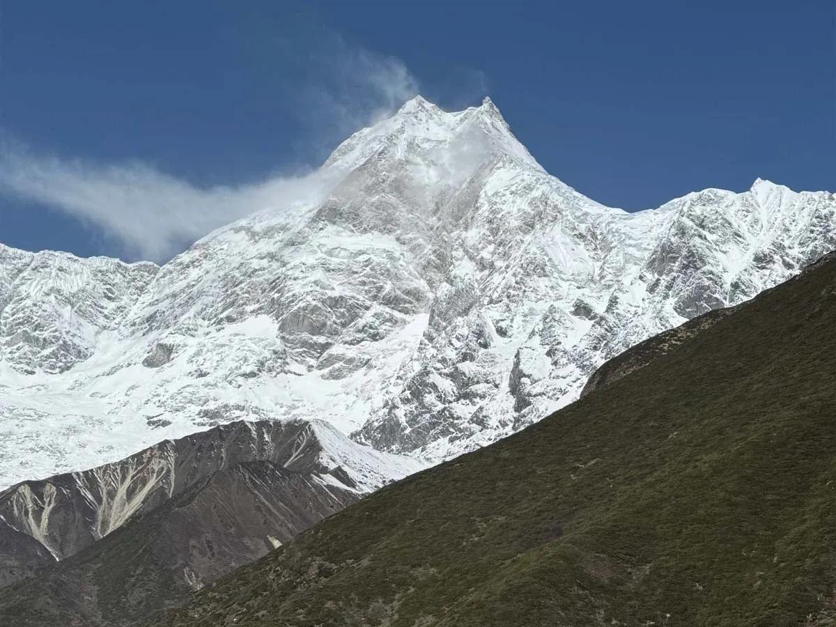 Manaslu Tsum Valley Trek image 2