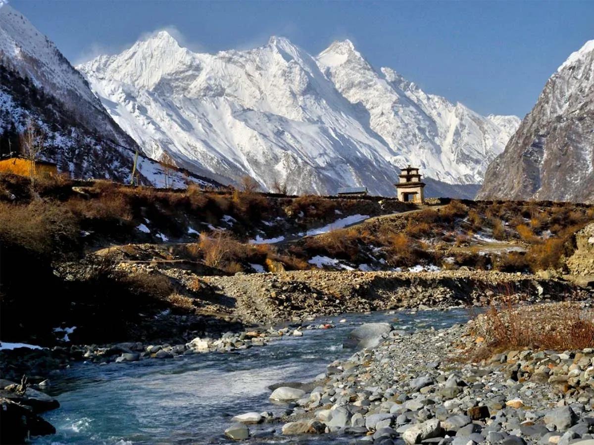 Manaslu Tsum Valley Trek image 1