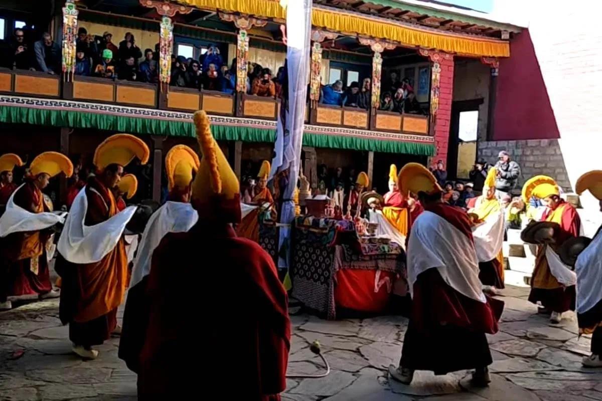 Everest Mani Rimdu Festival Trek image 3