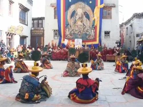 Mustang Tiji Festival Trek image