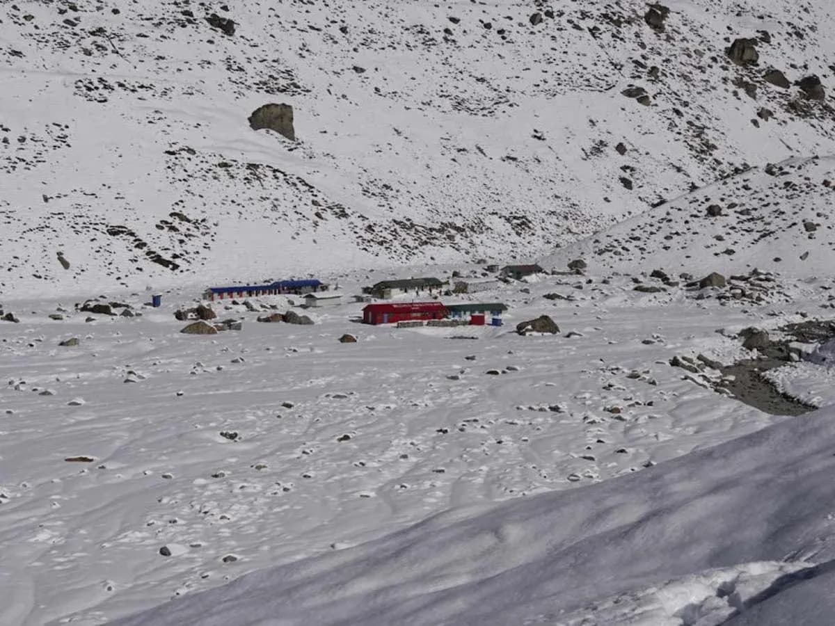 Makalu Base camp Trek